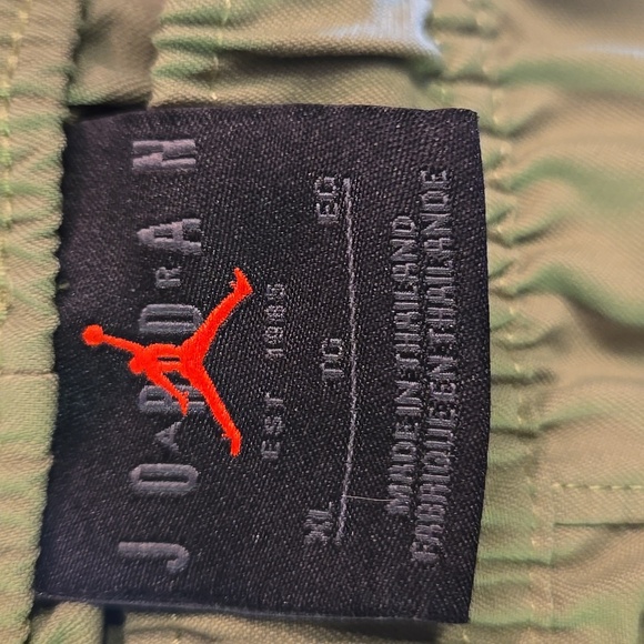 Jordan Essentials Nylon Cropped Pocket Sweat Wicking Trousers Pant - Picture 14 of 15